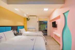 Dequan Railway Station Hotel