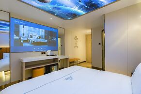 Dequan Luxury HuaYuan Hotel