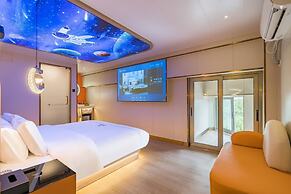 Dequan Luxury HuaYuan Hotel