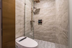 Dequan Luxury WangJing Hotel