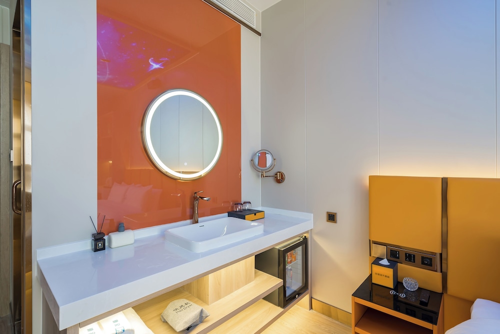 Dequan Luxury WangJing Hotel