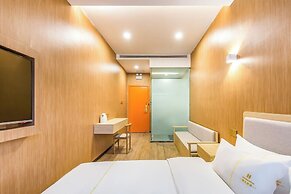 Dequan Guangwai Hotel