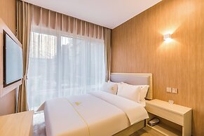 Dequan Guangwai Hotel