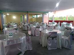 Hotel Mayuree Plaza