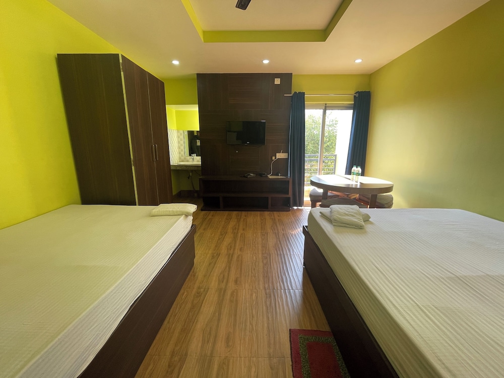 Hotel Mayuree Plaza