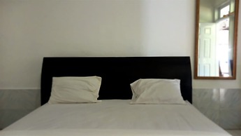 Hotel Bajo