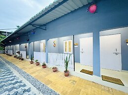 The Gulmohar Inn