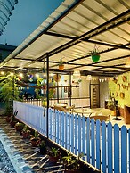 The Gulmohar Inn