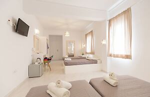 Blue Island Hotel