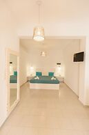 Blue Island Hotel