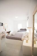 Blue Island Hotel