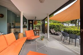 Blue Bay s Tropical Escape