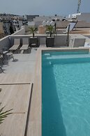 Marea Suites