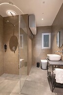 Marea Suites