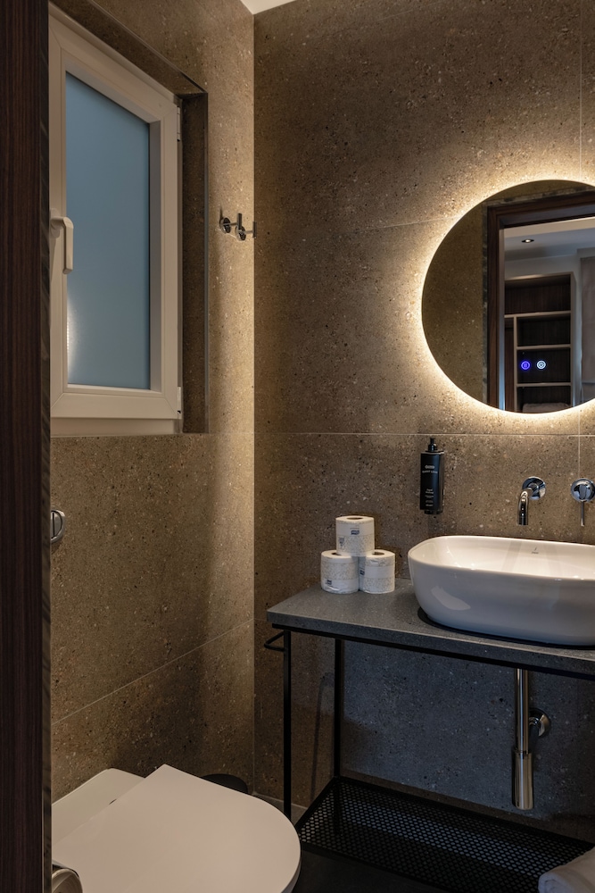 Marea Suites