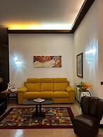 HOTEL REY'S
