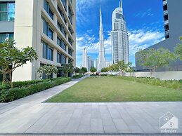 Luxurious Burj Royale One-bedroom & City Views