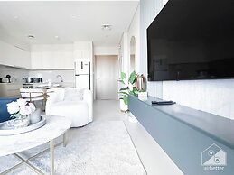 Luxurious Burj Royale One-bedroom & City Views