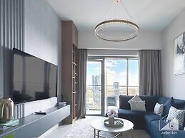 Luxurious Burj Royale One-bedroom & City Views