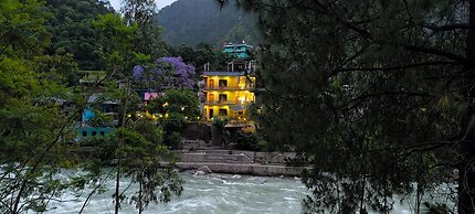 Tirthan Grand Riverside
