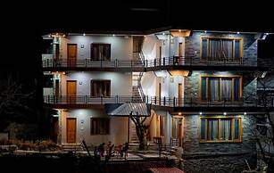 Tirthan Grand Riverside