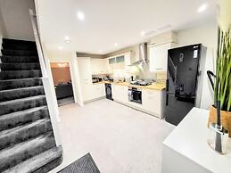 Comfortable Stay - Myrtle Cres