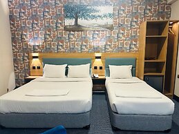 CAPE TOWN HOTEL