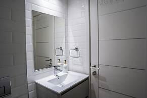 Modern Luxurious Studio Apartment