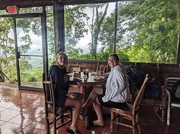 Campos de Oro Wilderness Lodge
