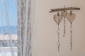 Amelia Villa Collection
