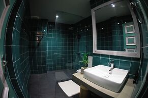Hiriketiya Beach Resort
