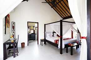 Teluk Karang Dive and Spa Resort Bali
