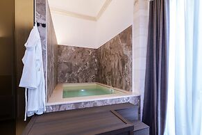 buone maniere exclusive room