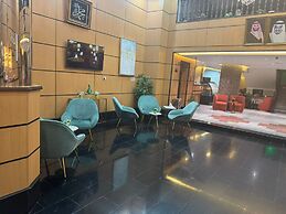 Al Thanaa Al Raqi Serviced Apartments