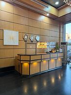 Al Thanaa Al Raqi Serviced Apartments