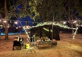 19 Degrees Resort