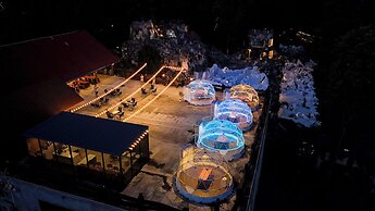 19 Degrees Resort