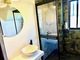 HOTEL VILLA TOTI