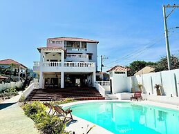 HOTEL VILLA TOTI