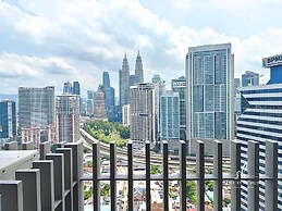 The Colony Luxe KLCC View Sky Pool