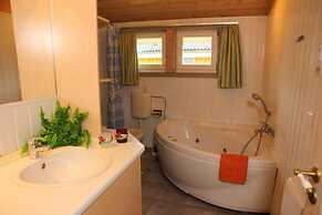 Ferienhaus mit Sauna im Ferienpark Mirow