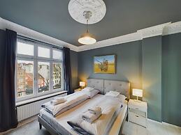 Art Apartments
