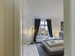 Art Apartments
