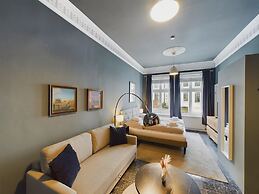 Art Apartments