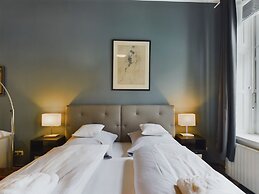Art Apartments
