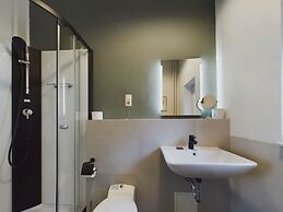Art Apartments