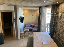 Modern Alpine Apartment