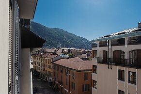 Garibaldi 24 Apartments by Rent all Como