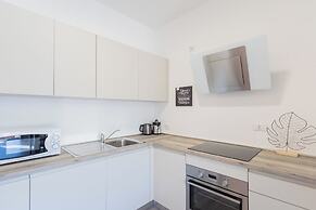 Garibaldi 24 Apartments by Rent all Como