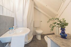 Deriva Apartment on Careno's Beach by Rent all Como